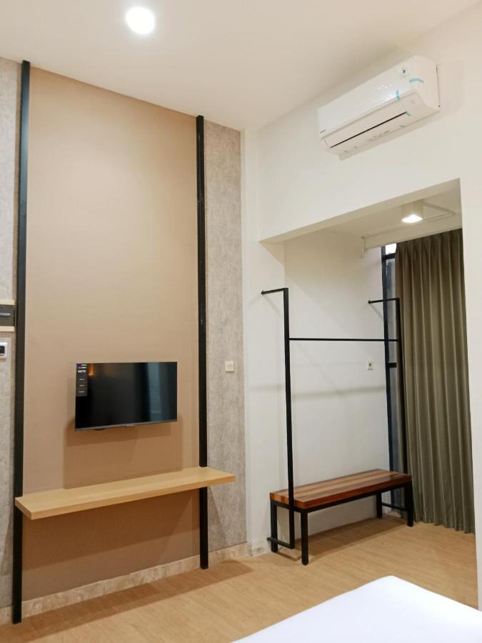 Andita Syariah Hotel Surabaya Luaran gambar