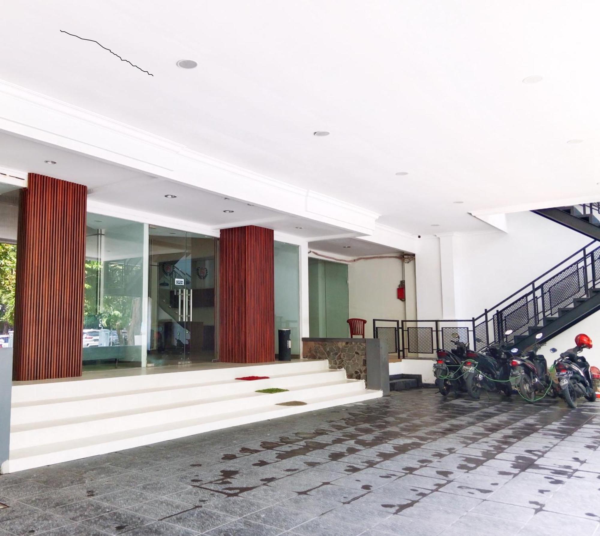 Andita Syariah Hotel Surabaya Luaran gambar