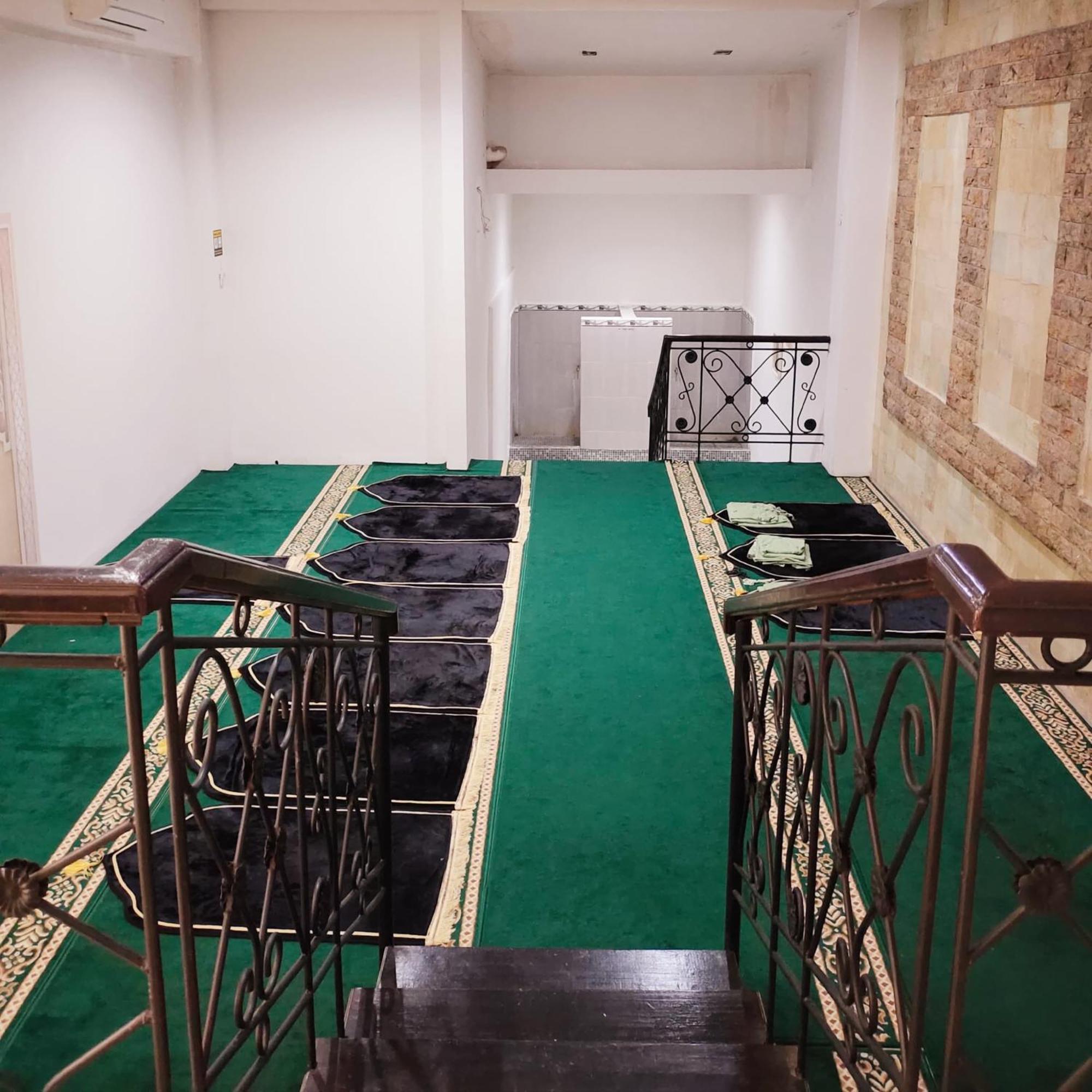 Andita Syariah Hotel Surabaya Luaran gambar